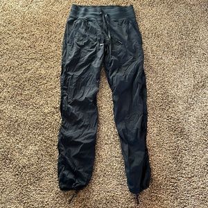 Lululemon size 6 joggers